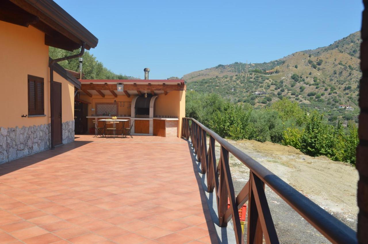 Villa Da Campo Giardini-Naxos Kültér fotó